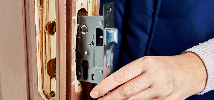 Garage Door Lock Replacement New Rochelle